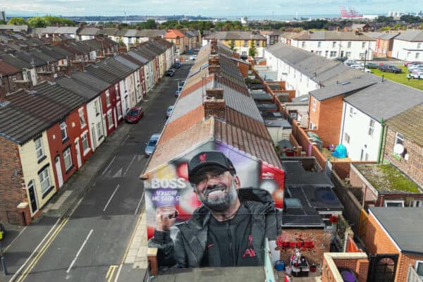 LIVERPOOL, ENGLAND - Saturday, September 24, 2022: A street art mural of Liverpool manager Jürgen Klopp on the gabel end of a house in Randolph Street near the club's Anfield stadium pictured before the LFC Foundation friendly 'Legends of the North' match between Liverpool FC Legends and Manchester United FC Legends. (Pic by David Rawcliffe/Propaganda)