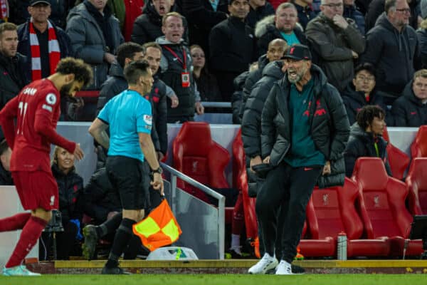 LIVERPOOL, ENGLAND - Sunday, October 16, 2022: Liverpool's manager Jürgen Klopp reacts to an awful decision from the assistant referee, leading to his red card, during the FA Premier League match between Liverpool FC and Manchester City FC at Anfield. (Pic by David Rawcliffe/Propaganda)