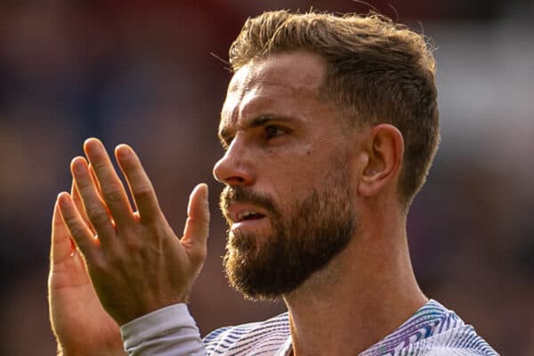 NOTTINGHAM, ENGLAND - Saturday, October 22, 2022: Liverpool's captain Jordan Henderson applauds the supporters after the FA Premier League match between Nottingham Forest FC and Liverpool FC at the City Ground. (Pic by David Rawcliffe/Propaganda)