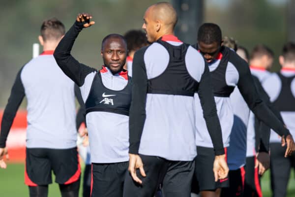 LIVERPOOL, ENGLAND - DIENSTAG, 25. OKTOBER 2022: Liverpools Naby Keita während einer Trainingseinheit im AXA Training Center vor dem Spiel der UEFA Champions League Runde 5 zwischen Ajax und Liverpool.  (Bild von Jessica Hornby/Propaganda)