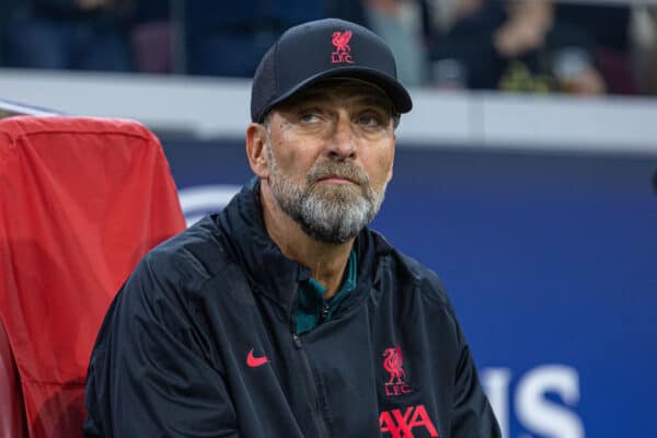 AMSTERDAM, THE NETHERLANDS - Wednesday, October 26, 2022: Liverpool's manager Jürgen Klopp during the UEFA Champions League Group A matchday 5 game between AFC Ajax and Liverpool FC at the Amsterdam Arena. (Pic by David Rawcliffe/Propaganda)