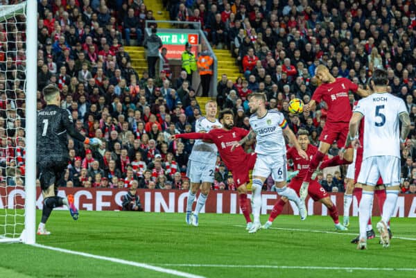 LIVERPOOL, ENGLAND - Saturday, October 29, 2022: Liverpool's Mohamed Salah scores his side's first goal to level the score 1-1 during the FA Premier League match between Liverpool FC and Leeds United FC at Anfield. (Pic by David Rawcliffe/Propaganda)