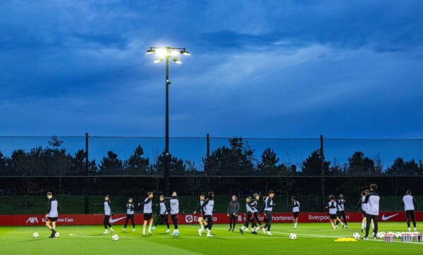 LIVERPOOL, ENGLAND - Monday, October 31, 2022: Liverpool players during a training session at the AXA Training Centre ahead of the UEFA Champions League Group A matchday 6 game between Liverpool FC and SSC Napoli. (Pic by David Rawcliffe/Propaganda)