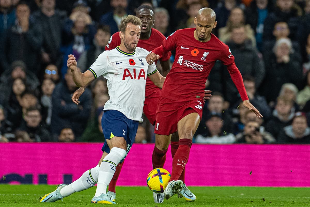 LONDON, ENGLAND - Sunday, November 6, 2022: Liverpool's Fabio Henrique Tavares 'Fabinho' (R) challenges Tottenham Hotspur's Harry Kane during the FA Premier League match between Tottenham Hotspur FC and Liverpool FC at the Tottenham Hotspur Stadium. (Pic by David Rawcliffe/Propaganda)