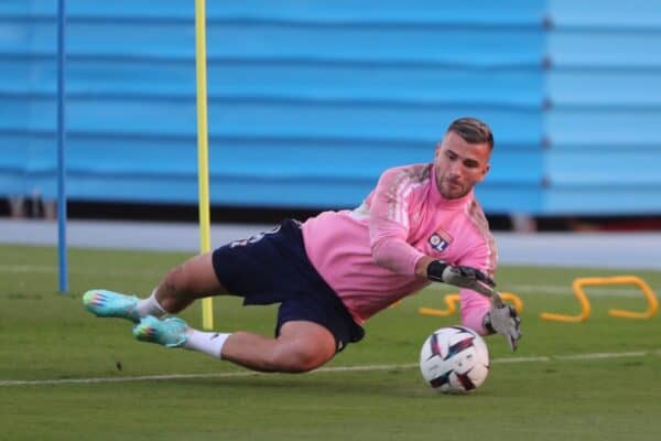 DUBAI, UNITED ARAB EMIRATES - Tuesday, December 6, 2022: Olympique Lyonnais’ goalkeeper Anthony Lopes during a training session in the United Arab Emirates ahead of the Dubai Super Cup. The tournament will feature Liverpool FC, AC Milan, Olympique Lyonnais and Arsenal FC and take place in the Al Maktoum Stadium in Dubai. (Handout pic by Dubai Super Cup)