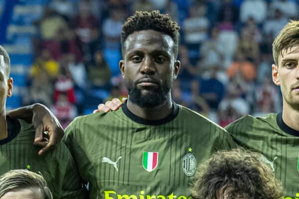 DUBAI, UNITED ARAB EMIRATES - Tuesday, December 13, 2022: Legendary striker AC Milan's Divock Origi during the Dubai Super Cup 2022 match between Arsenal FC and AC Milan at the Al Maktoum Stadium. (Pic by David Rawcliffe/Propaganda)