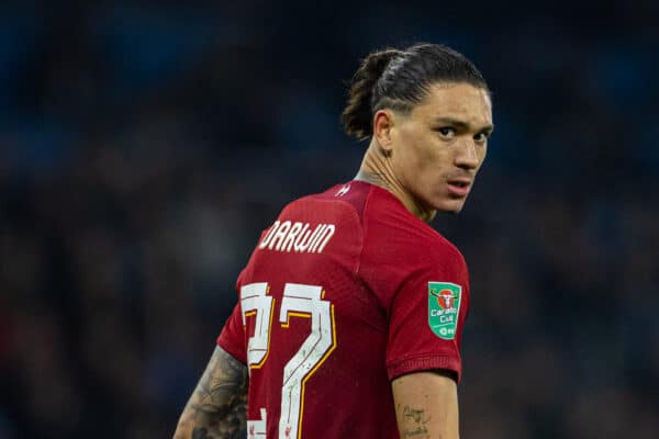 MANCHESTER, ENGLAND - Thursday, December 22, 2022: Liverpool's Darwin Núñez during the Football League Cup 4th Round match between Manchester City FC and Liverpool FC at the City of Manchester Stadium. (Pic by David Rawcliffe/Propaganda)