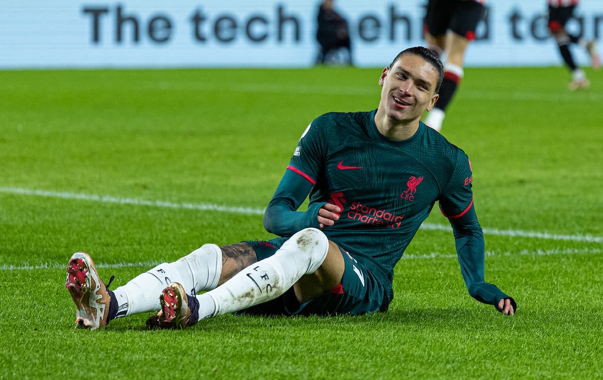 LONDON, ENGLAND - Monday, January 2, 2023: Liverpool's Darwin Núñez reacts after missing a chance during the FA Premier League match between Brentford FC and Liverpool FC at the Brentford Community Stadium. (Pic by David Rawcliffe/Propaganda)