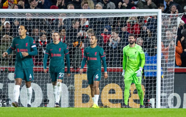 LONDON, ENGLAND - Monday, January 2, 2023: Liverpool's goalkeeper Alisson Becker looks dejected as Brentford score the opening goal during the FA Premier League match between Brentford FC and Liverpool FC at the Brentford Community Stadium. (Pic by David Rawcliffe/Propaganda)