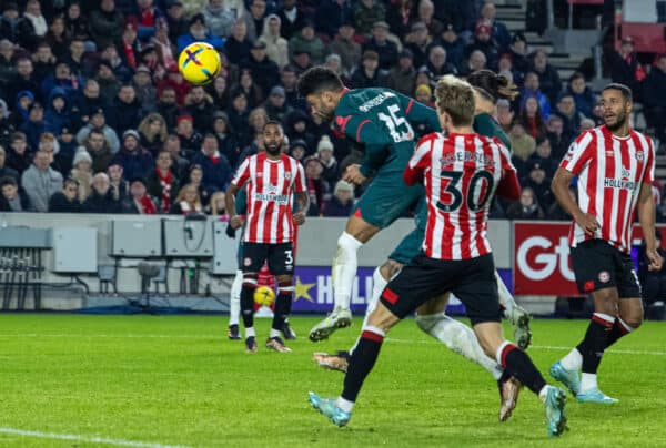 LONDON, ENGLAND - Monday, January 2, 2023: Liverpool's Alex Oxlade-Chamberlain scores his side's first goal during the FA Premier League match between Brentford FC and Liverpool FC at the Brentford Community Stadium. (Pic by David Rawcliffe/Propaganda)