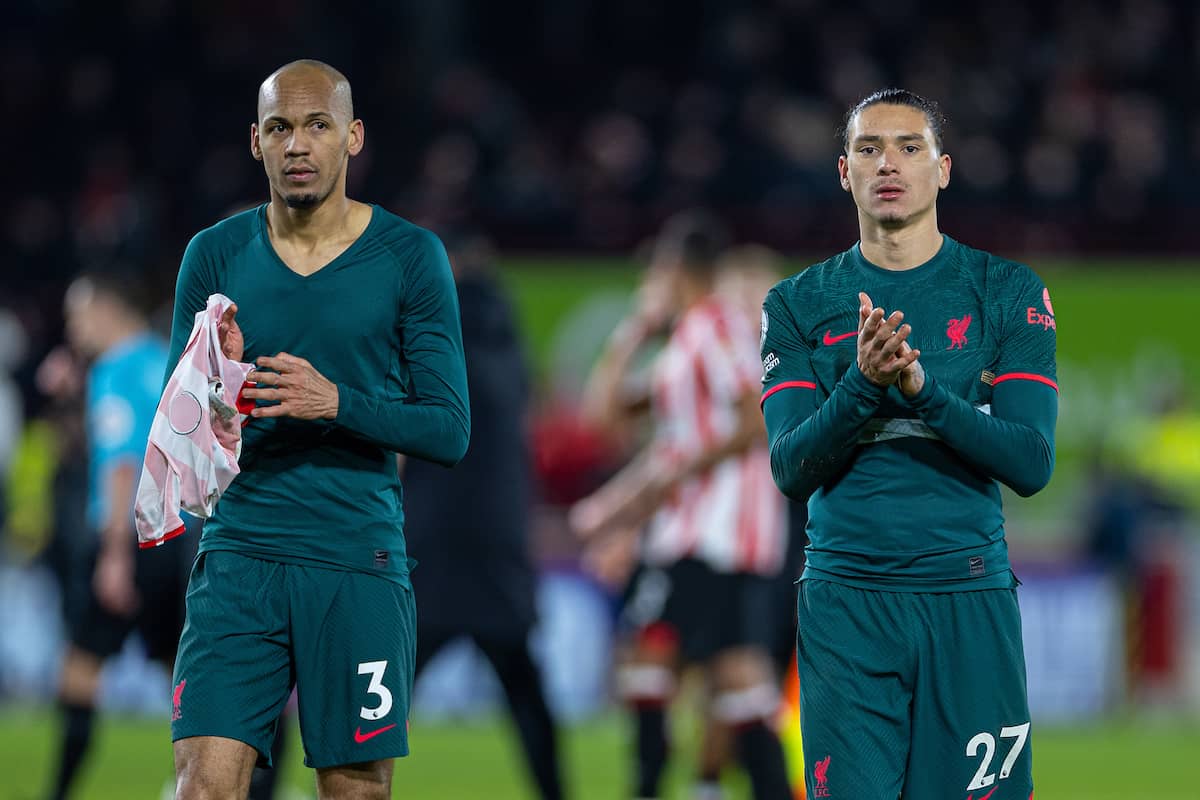 LONDON, ENGLAND - Monday, January 2, 2023: Liverpool's Fabio Henrique Tavares 'Fabinho' (L) and Darwin Núñez look dejected after the FA Premier League match between Brentford FC and Liverpool FC at the Brentford Community Stadium. Brentford won 3-1. (Pic by David Rawcliffe/Propaganda)