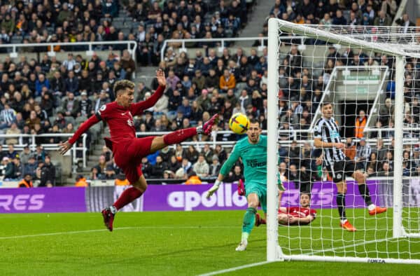 NEWCASTLE-UPON-TYNE, ENGLAND - Saturday, February 18, 2023: Liverpool's Roberto Firmino misses a chance during the FA Premier League match between Newcastle United FC and Liverpool FC at St. James' Park. (Pic by David Rawcliffe/Propaganda)