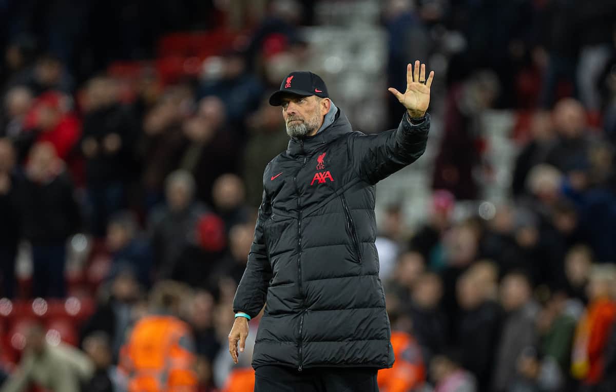 LIVERPOOL, ENGLAND - Tuesday, February 21, 2023: Liverpool's manager Jürgen Klopp applauds the supporters after the UEFA Champions League Round of 16 1st Leg game between Liverpool FC and Real Madrid at Anfield. Madrid won 5-2. (Pic by David Rawcliffe/Propaganda)