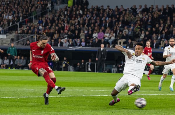 MADRID, SPAIN - Wednesday, March 15, 2023: Liverpool's Darwin Núñez shoots during the UEFA Champions League Round of 16 2nd Leg game between Real Madrid CF and Liverpool FC at the Estadio Santiago Bernabéu. (Pic by David Rawcliffe/Propaganda)