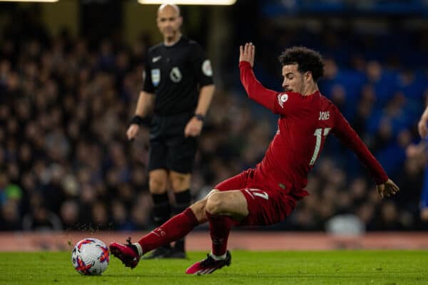 LONDON, ENGLAND - Tuesday, April 4, 2023: Liverpool's Curtis Jones during the FA Premier League match between Chelsea FC and Liverpool FC at Stamford Bridge. (Pic by David Rawcliffe/Propaganda)