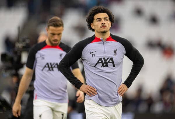 LONDON, ENGLAND - Wednesday, April 26, 2023: Liverpool's Curtis Jones during the pre-match warm-up before the FA Premier League match between West Ham United FC and Liverpool FC at the London Stadium. (Pic by David Rawcliffe/Propaganda)