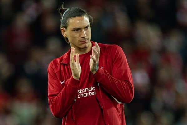 LIVERPOOL, ENGLAND - Wednesday, May 3, 2023: Liverpool's Darwin Núñez applauds the supporters after the FA Premier League match between Liverpool FC and Fulham FC at Anfield. Liverpool won 1-0. (Pic by David Rawcliffe/Propaganda)