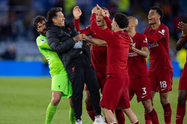 LEICESTER, ENGLAND - Monday, May 15, 2023: Liverpool's Roberto Firmino celebrates with team-mates after the FA Premier League match between Leicester City FC and Liverpool FC at the King Power Stadium. (Pic by David Rawcliffe/Propaganda)