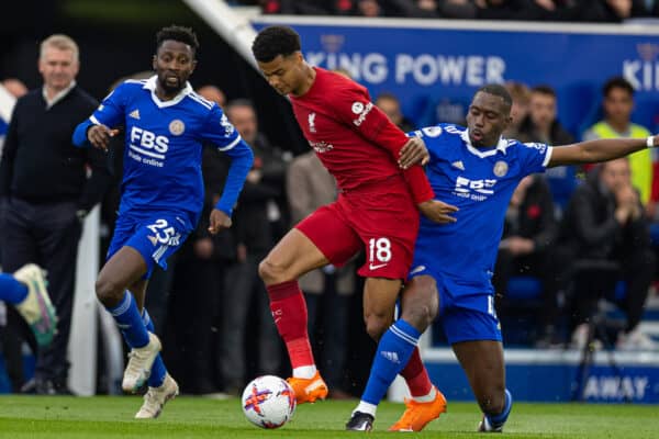 LEICESTER, ENGLAND - Monday, May 15, 2023: Liverpool's Cody Gakpo (C) is challenged by Leicester City's Boubakary Soumaré (R) during the FA Premier League match between Leicester City FC and Liverpool FC at the King Power Stadium. (Pic by David Rawcliffe/Propaganda)