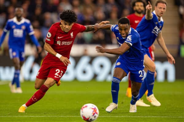 LEICESTER, ENGLAND - Monday, May 15, 2023: Liverpool's Luis Díaz (L) is challenged by Leicester City's Ricardo Pereira during the FA Premier League match between Leicester City FC and Liverpool FC at the King Power Stadium. (Pic by David Rawcliffe/Propaganda)