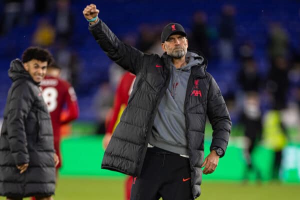 LEICESTER, ENGLAND - Monday, May 15, 2023: Liverpool's manager Jürgen Klopp waves to the travelling supporters after the FA Premier League match between Leicester City FC and Liverpool FC at the King Power Stadium. (Pic by David Rawcliffe/Propaganda)