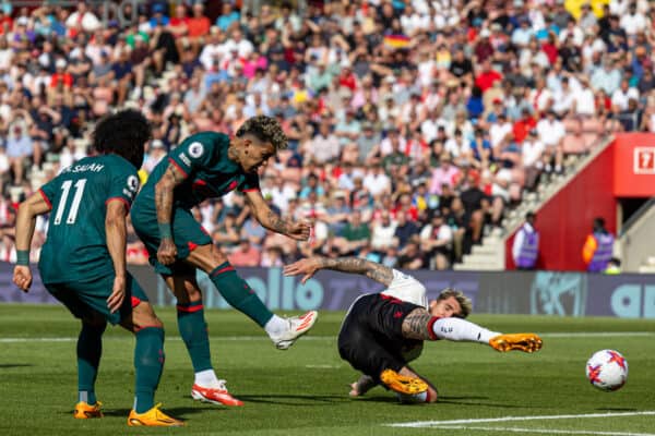 SOUTHAMPTON, ENGLAND - Sunday, May 28, 2023: Liverpool's Roberto Firmino scores the second goal during the FA Premier League match between Southampton FC and Liverpool FC at St Mary's Stadium. (Pic by David Rawcliffe/Propaganda)