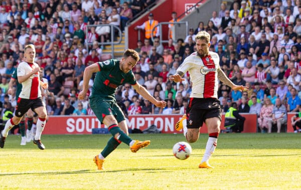 SOUTHAMPTON, ENGLAND - Sunday, May 28, 2023: Liverpool's Diogo Jota scores the fourth goal, to level the score at 4-4, during the FA Premier League match between Southampton FC and Liverpool FC at St Mary's Stadium. (Pic by David Rawcliffe/Propaganda)