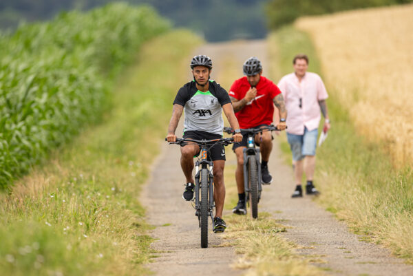 DONESCHINGEN, GERMANY - Friday, July 21, 2023: Liverpool's Thiago Alcântara cycles back to the team hotel after a morning training session during a pre-season training camp in Germany. (Pic by David Rawcliffe/Propaganda)