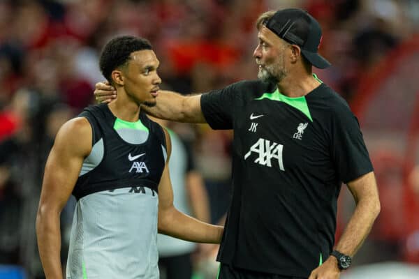 SINGAPORE - Saturday, July 29, 2023: Liverpool's Trent Alexander-Arnold (L) and manager Jürgen Klopp during a training session ahead of the pre-season friendly match between Liverpool FC and Leicester City FC at the Singapore National Stadium. (Pic by David Rawcliffe/Propaganda)