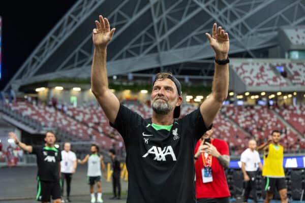 SINGAPORE - Saturday, July 29, 2023: Liverpool's manager Jürgen Klopp waves to supporters after a training session ahead of the pre-season friendly match between Liverpool FC and Leicester City FC at the Singapore National Stadium. (Pic by David Rawcliffe/Propaganda)