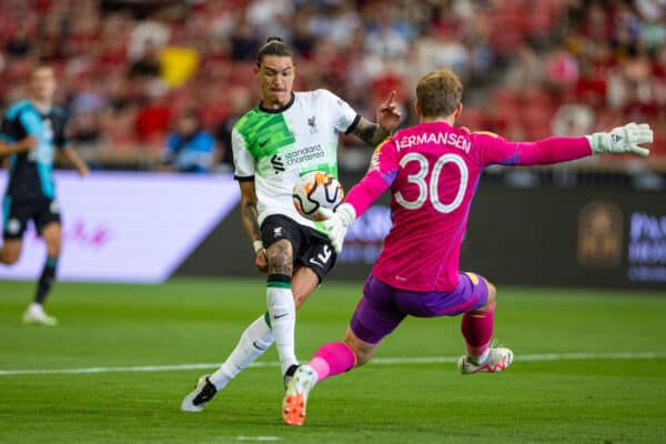 SINGAPORE - Sunday, July 30, 2023: Liverpool's Darwin Núñez during a pre-season friendly match between Liverpool FC and Leicester City FC at the Singapore National Stadium. (Pic by David Rawcliffe/Propaganda)