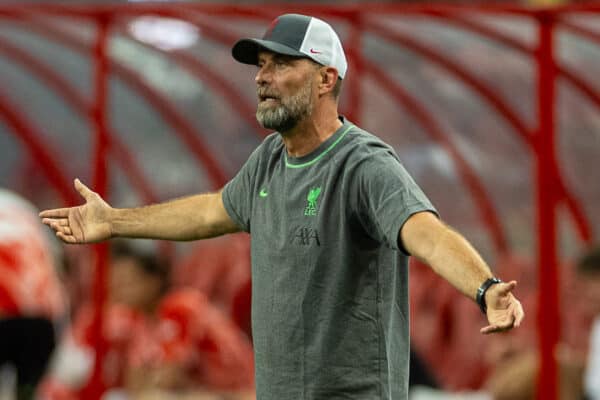 SINGAPORE - Wednesday, August 2, 2023:  Liverpool's manager Jürgen Klopp during a pre-season friendly match between Liverpool FC and FC Bayern Munich FC at the Singapore National Stadium. Bayern won 4-3. (Pic by David Rawcliffe/Propaganda)