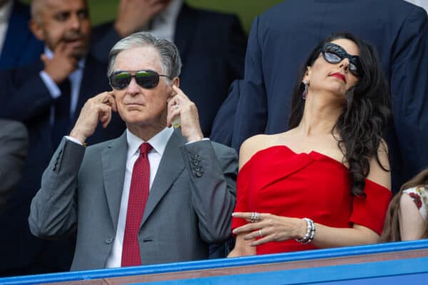 LONDON, ENGLAND - Sunday, August 13, 2023: Liverpool's owner John W. Henry (L) and wife Linda Pizzuti before the FA Premier League match between Chelsea FC and Liverpool FC at Stamford Bridge. (Pic by David Rawcliffe/Propaganda)