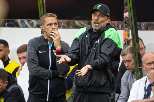 NEWCASTLE-UPON-TYNE, ENGLAND - Sunday, August 27, 2023: Liverpool's Jurgen Klopp during the FA Premier League match between Newcastle United FC and Liverpool FC at St James' Park. (Pic by David Rawcliffe/Propaganda)