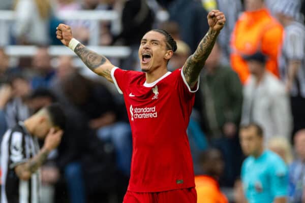 NEWCASTLE-UPON-TYNE, ENGLAND - Sunday, August 27, 2023: Liverpool's two-goal hero Darwin Núñez celebrates at the final whistle during the FA Premier League match between Newcastle United FC and Liverpool FC at St James' Park. Liverpool won 2-1. (Pic by David Rawcliffe/Propaganda)