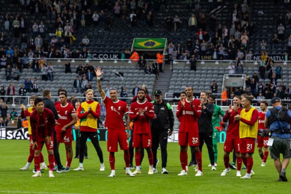 NEWCASTLE-UPON-TYNE, ENGLAND - Sunday, August 27, 2023: Liverpool playeres and two-goal hero Darwin Núñez celebrate after the FA Premier League match between Newcastle United FC and Liverpool FC at St James' Park. Liverpool won 2-1. (Pic by David Rawcliffe/Propaganda)