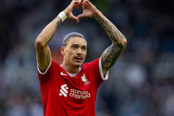 NEWCASTLE-UPON-TYNE, ENGLAND - Sunday, August 27, 2023: Liverpool's two-goal hero Darwin Núñez celebrates after scoring the second goal during the FA Premier League match between Newcastle United FC and Liverpool FC at St James' Park. Liverpool won 2-1. (Pic by David Rawcliffe/Propaganda)