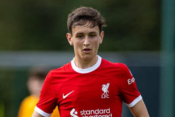 LIVERPOOL, ENGLAND – Samstag, 23. September 2023: Lucas Pitt von Liverpool während des U18-Spiels der Premier League Nord zwischen Liverpool FC U18 und Everton FC U18, dem Mini-Mini-Merseyside-Derby, in der Liverpool Academy. (Bild von David Rawcliffe/Propaganda)