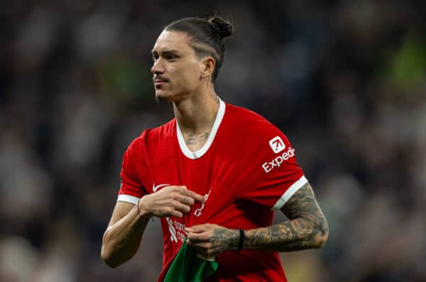LONDON, ENGLAND - Saturday, September 30, 2023: Liverpool's Darwin Nunez gestures to the travelling supporters after the FA Premier League match between Tottenham Hotspur FC and Liverpool FC at the Tottenham Hotspur Stadium. (Pic by David Rawcliffe/Propaganda)