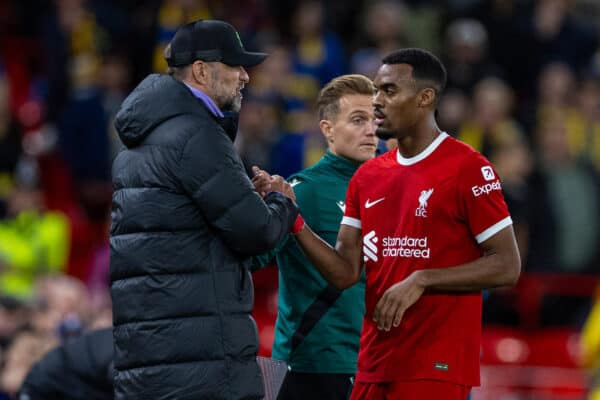 LIVERPOOL, ENGLAND - Thursday, October 5, 2023: Liverpool's goal-scorer Ryan Gravenberch (R) shakes hands with manager Jürgen Klopp as he is substituted during the UEFA Europa League Group E matchday 2 game between Liverpool FC and Union SG at Anfield. (Pic by David Rawcliffe/Propaganda)