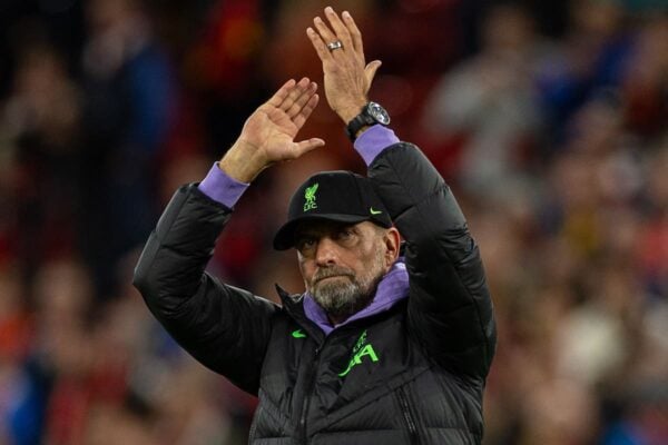 LIVERPOOL, ENGLAND - Thursday, October 5, 2023: Liverpool's manager Jürgen Klopp applauds the supporters after the UEFA Europa League Group E matchday 2 game between Liverpool FC and Union SG at Anfield. Liverpool won 2-0. (Pic by David Rawcliffe/Propaganda)