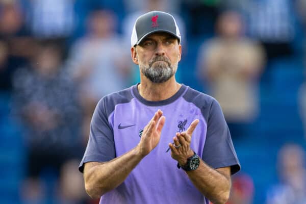 BRIGHTON & HOVE, ENGLAND - Sunday, October 8, 2023: Liverpool's manager Jürgen Klopp applauds the supporters after the FA Premier League match between Brighton & Hove Albion FC and Liverpool FC at the American Express Community Stadium. (Pic by David Rawcliffe/Propaganda)