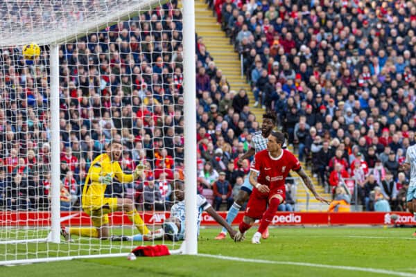 LIVERPOOL, ENGLAND - Sunday, October 29, 2023: Liverpool's Darwin Núñez scores the second goal during the FA Premier League match between Liverpool FC and Nottingham Forest FC at Anfield. (Photo by David Rawcliffe/Propaganda)