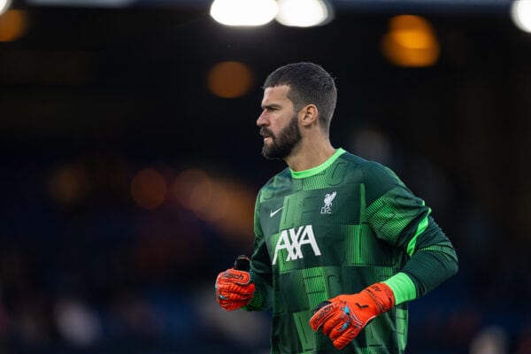 LUTON, ENGLAND - Sunday, November 5, 2023: Liverpool's goalkeeper Alisson Becker during the pre-match warm-up before the FA Premier League match between Luton Town FC and Liverpool FC at Kenilworth Road. (Photo by David Rawcliffe/Propaganda)