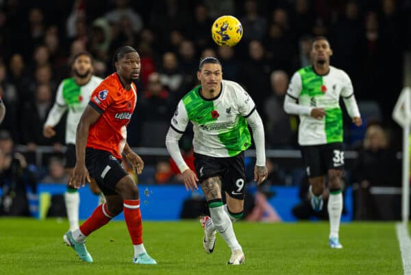 LUTON, ENGLAND - Sunday, November 5, 2023: Liverpool's Darwin Núñez during the FA Premier League match between Luton Town FC and Liverpool FC at Kenilworth Road. (Photo by David Rawcliffe/Propaganda)