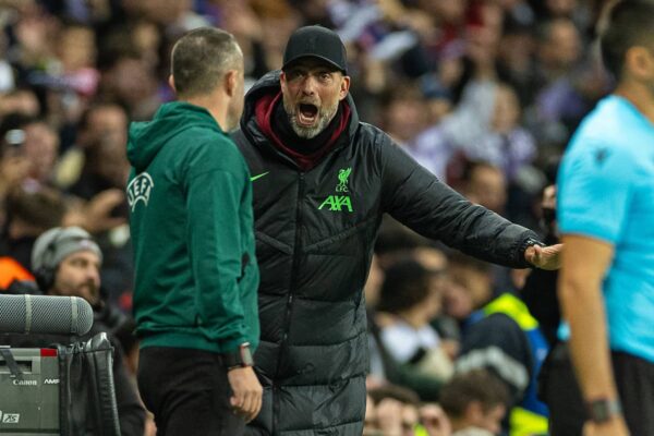 TOULOUSE, FRANCE - Thursday, November 9, 2023: Liverpool's manager Jürgen Klopp reacts as his side's equalising third goal is disallowed during the UEFA Europa League Group E match-day 4 game between Toulouse FC and Liverpool FC at the Stadium de Toulouse. (Photo by David Rawcliffe/Propaganda)