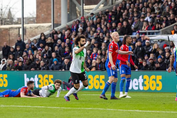 LONDON, ENGLAND - Saturday, December 9, 2023: Liverpool's Mohamed Salah celebrates after scoring the first equalising goal during the FA Premier League match between Crystal Palace FC and Liverpool FC at Selhurst Park. (Photo by David Rawcliffe/Propaganda)