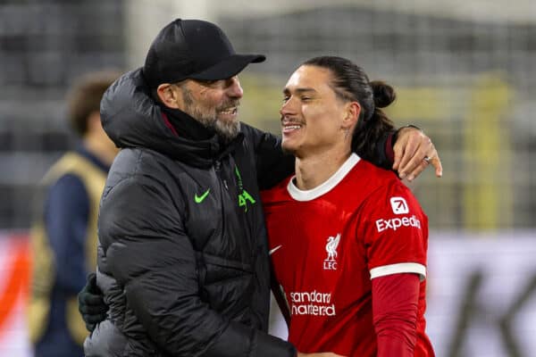 BRUSSELS, BELGIUM - Thursday, December 14, 2023: Liverpool's manager Jürgen Klopp (L) and Darwin Núñez after the UEFA Europa League Group E matchday 6 game between Royale Union Saint-Gilloise and Liverpool FC at the Constant Vanden Stock Stadium. (Photo by David Rawcliffe/Propaganda)