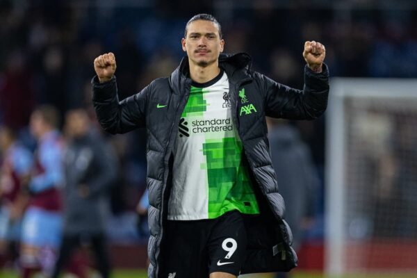 BURNLEY, ENGLAND - Tuesday, December 26, 2023: Liverpool's Darwin Núñez celebrates after the FA Premier League match between Burnley FC and Liverpool FC at Turf Moor. (Photo by David Rawcliffe/Propaganda)