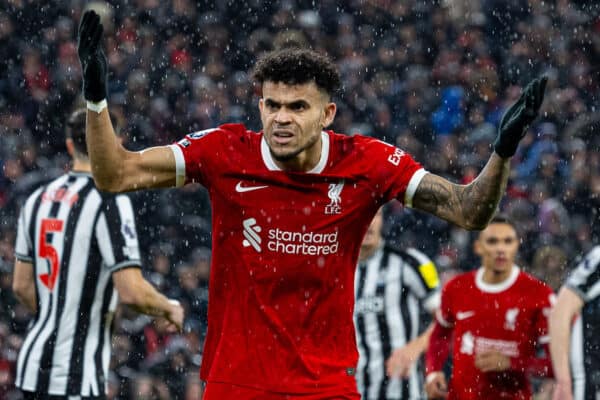 LIVERPOOL, ENGLAND - Monday, January 1, 2024: Liverpool's Luis Díaz during the FA Premier League match between Liverpool FC and Newcastle United FC on New Year's Day at Anfield. (Photo by David Rawcliffe/Propaganda)